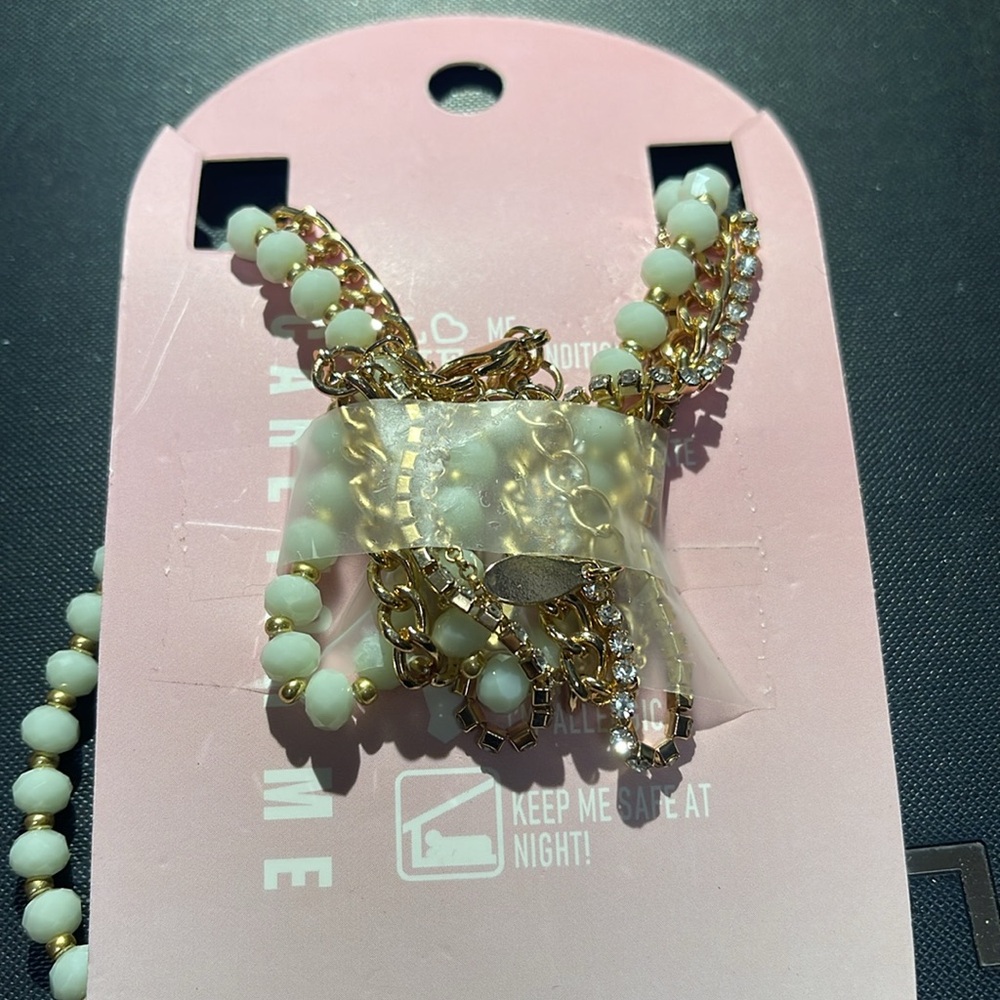 80R Necklace - Picture 2 of 3